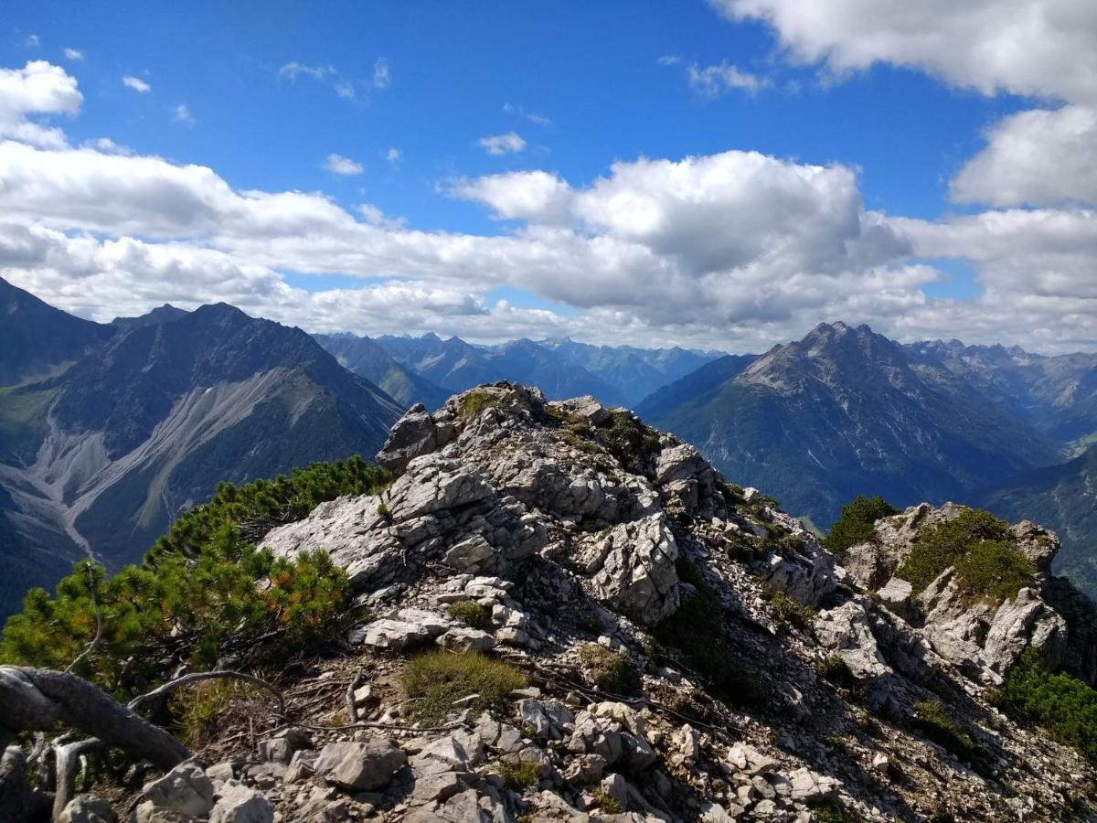 Apart-Alpin Stanzach Exteriör bild