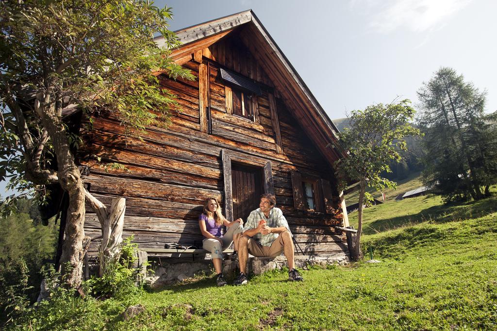 Apart-Alpin Stanzach Exteriör bild