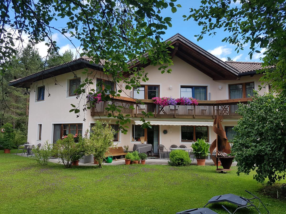 Apart-Alpin Stanzach Exteriör bild